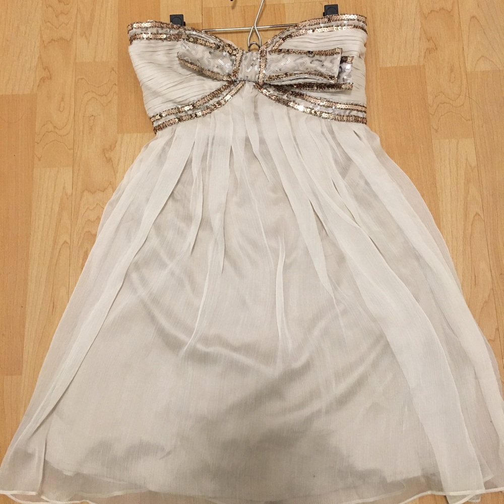 Mini dress with bow